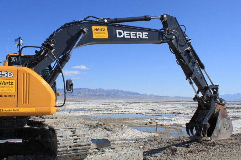 Owens Lake Excavator Apr 2012 #2