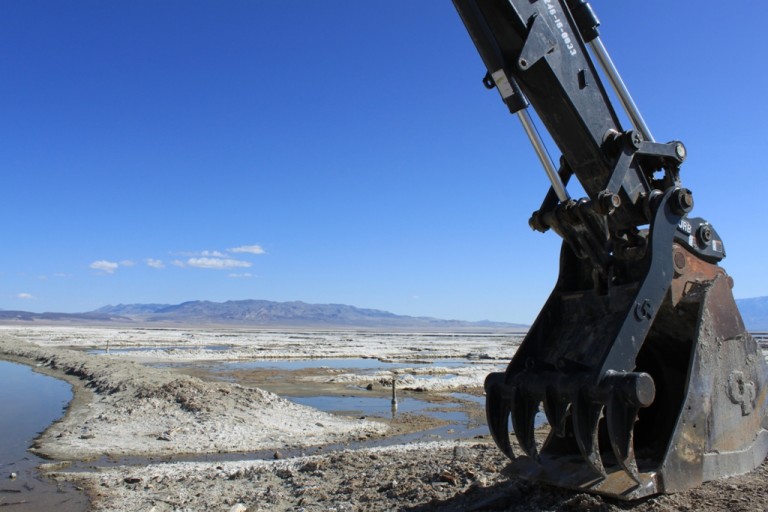 Owens Lake Excavator Apr 2012 #6